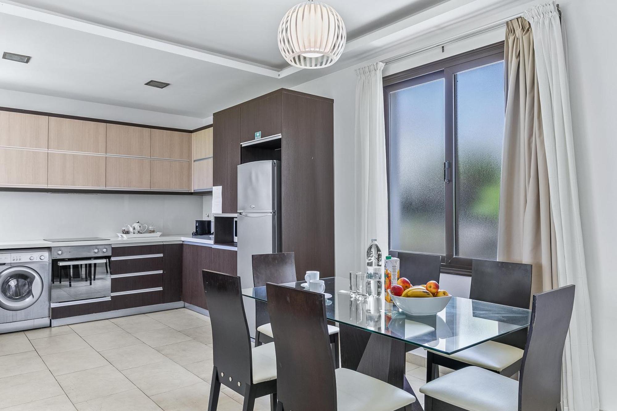 Platzia Beach Villas Пафос Екстер'єр фото