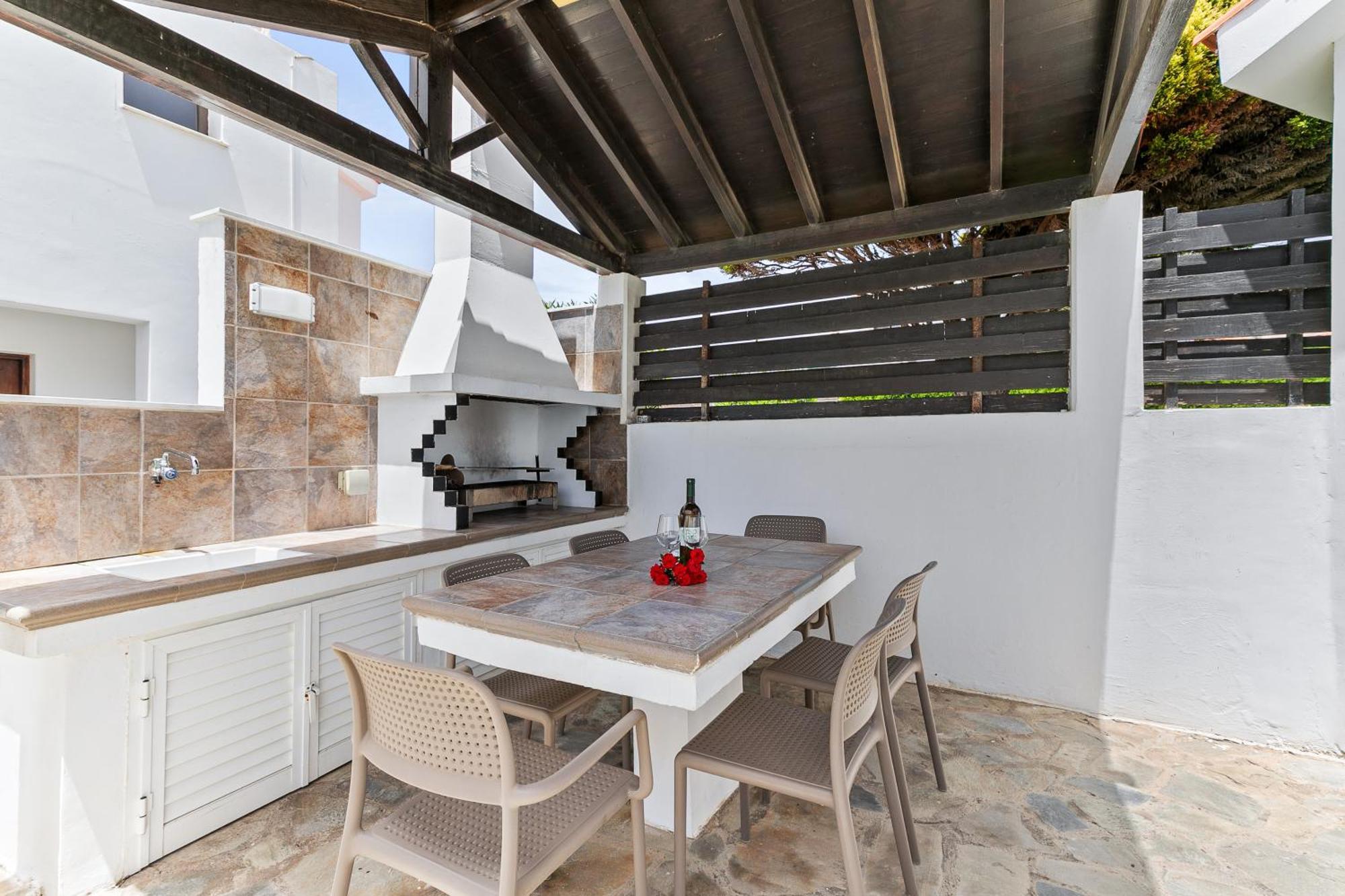 Platzia Beach Villas Пафос Екстер'єр фото