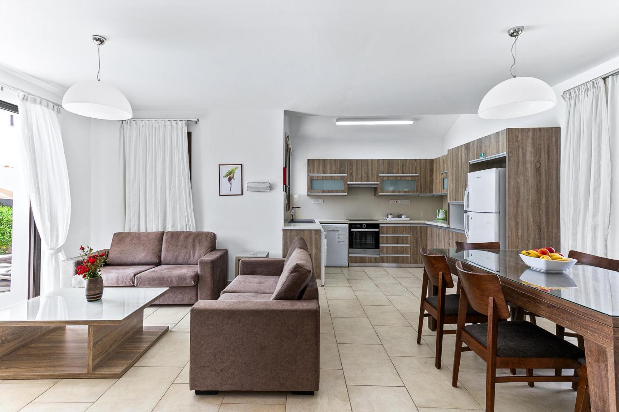 Platzia Beach Villas Пафос Екстер'єр фото