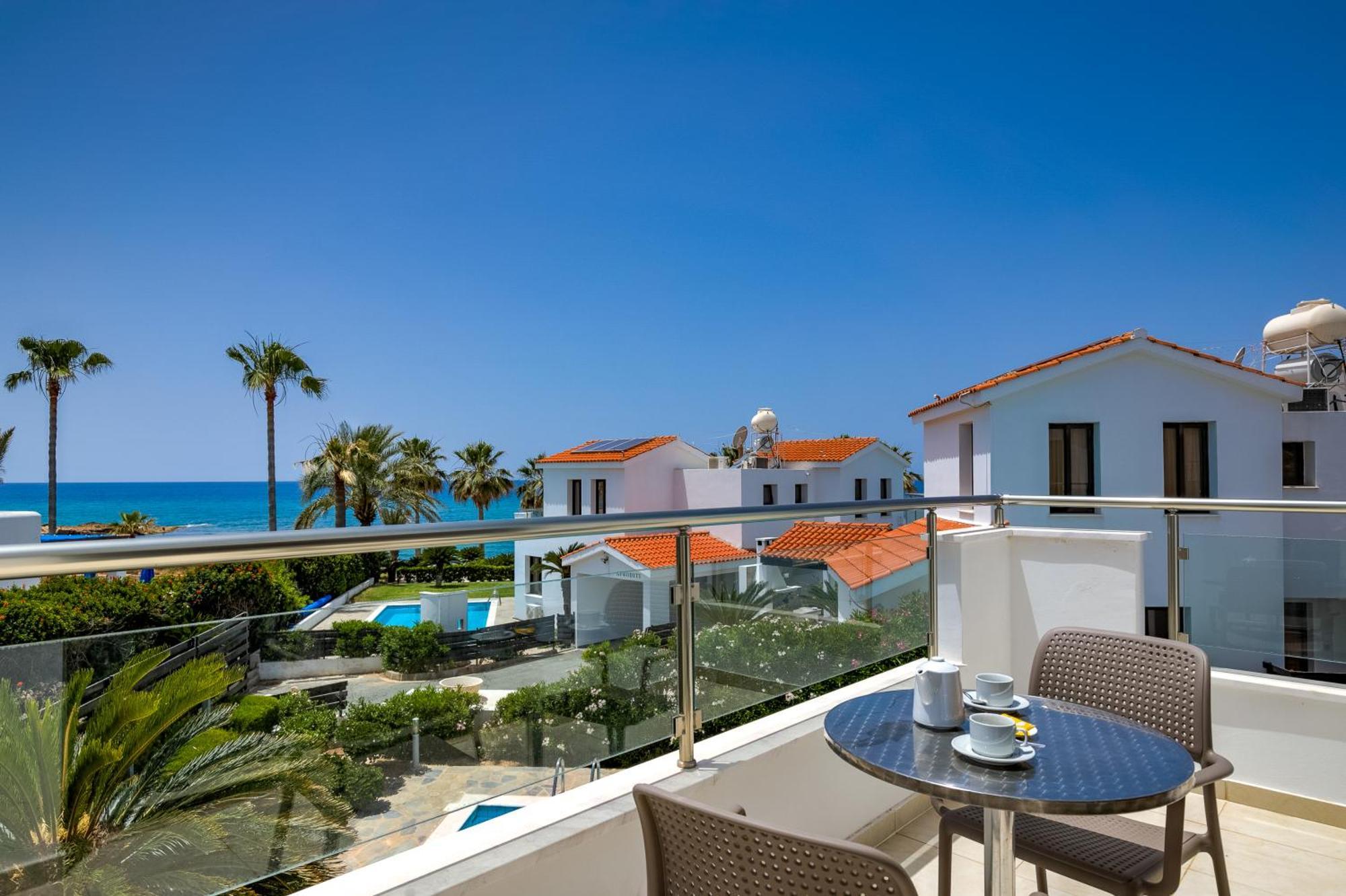 Platzia Beach Villas Пафос Екстер'єр фото