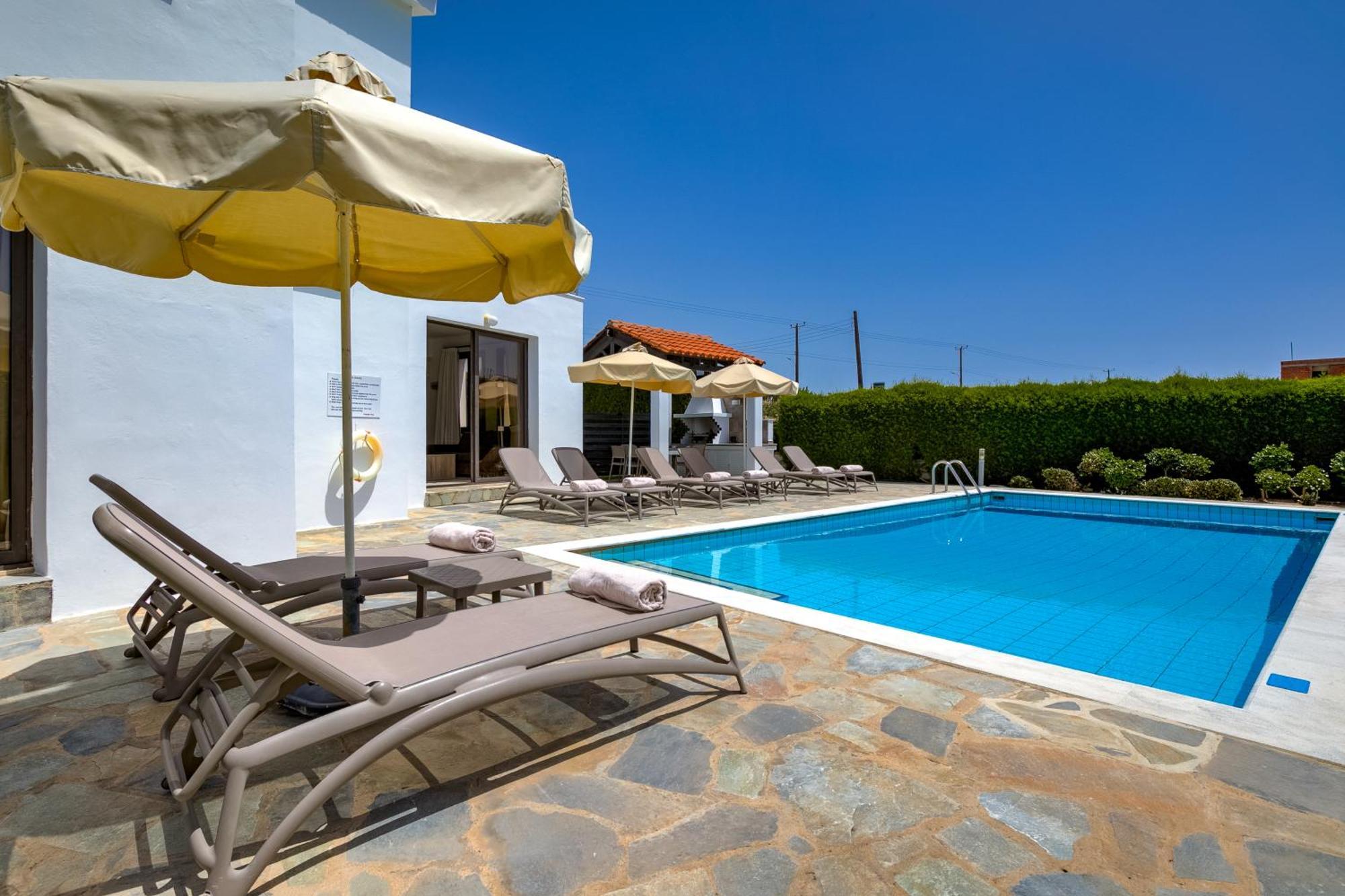Platzia Beach Villas Пафос Екстер'єр фото