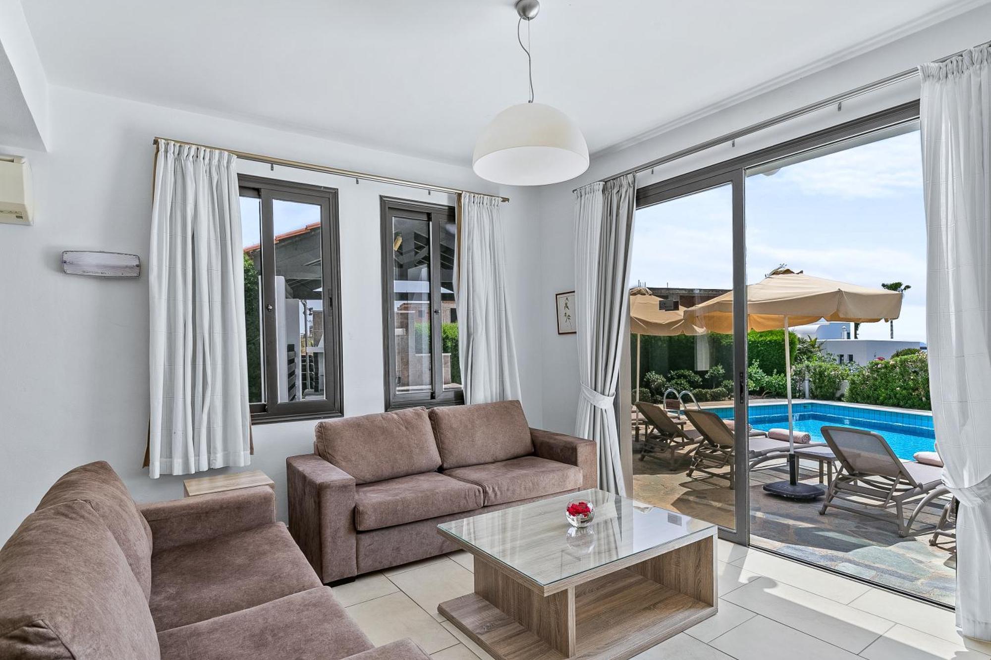 Platzia Beach Villas Пафос Екстер'єр фото