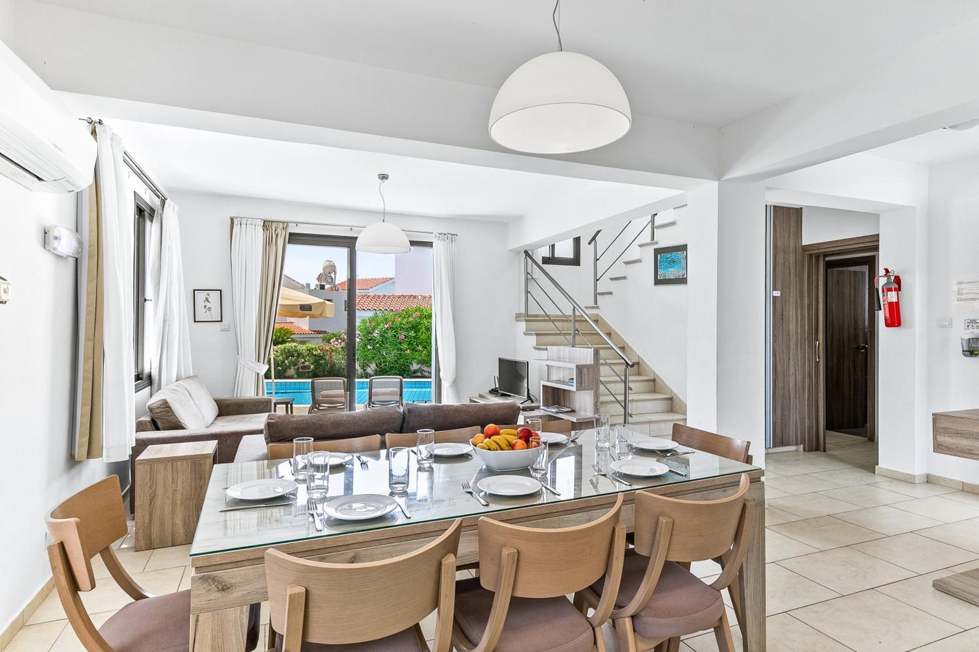 Platzia Beach Villas Пафос Екстер'єр фото